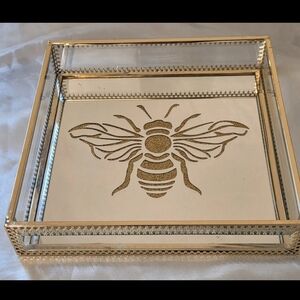 Rachel Zoe - Gold Bee Mirrored Decorative Tray, 6x6x1.25